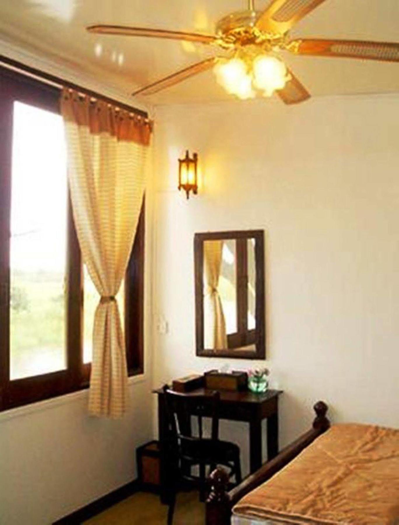 Yha Bangkok Airport Hostel Bang Phli Ngoại thất bức ảnh