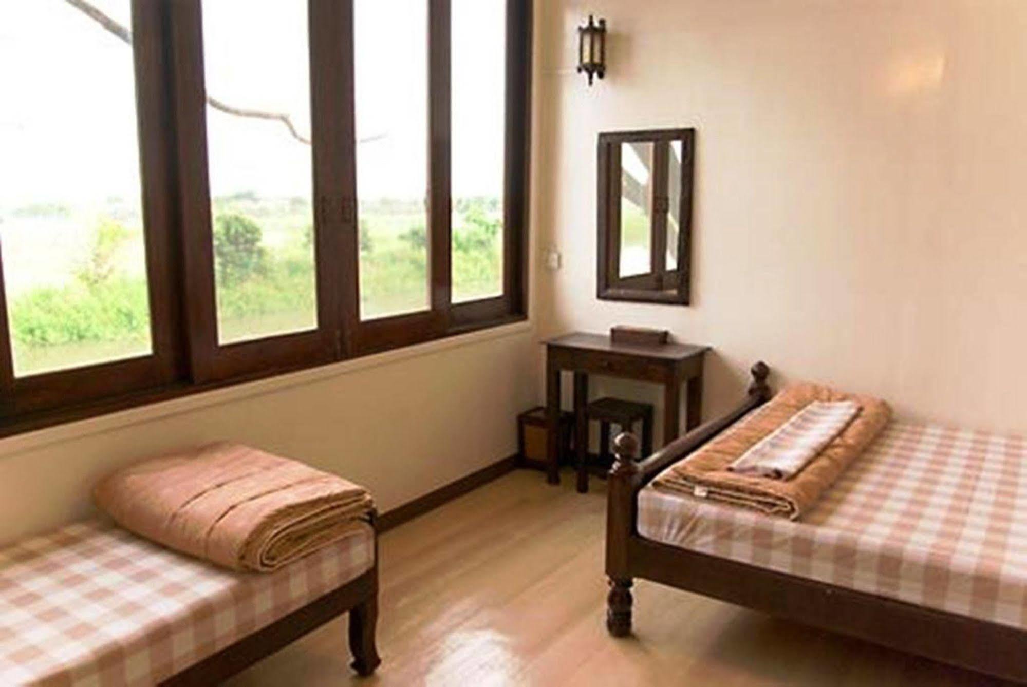 Yha Bangkok Airport Hostel Bang Phli Ngoại thất bức ảnh